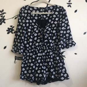 Floral 3/4 Sleeve Romper